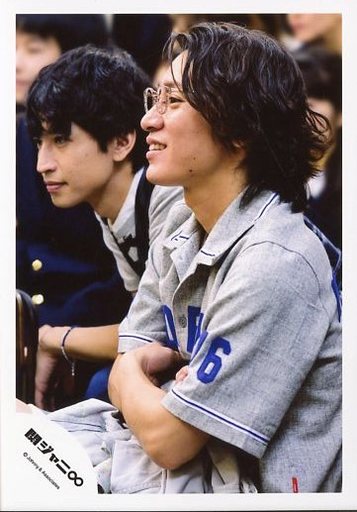 駿河屋 買取 関ジャニ 安田章大 上半身 衣装グレー 眼鏡 腕組み 体左向き がむしゃら行進曲 Pv 公式生写真 ジャニーズ