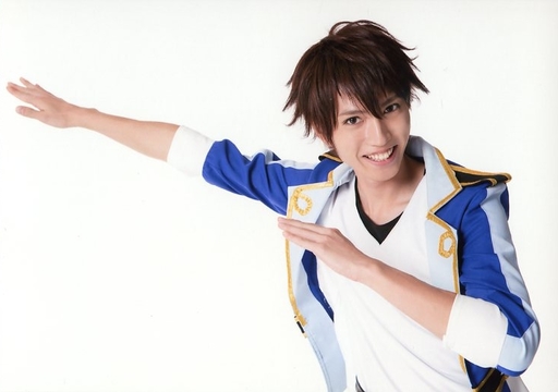 生写真(男性)/俳優 佐伯亮(守沢千秋)/横型・上半身・キャラクターショット/学院指定衣裳ver/舞台「あんさんぶるスターズ!オン・ステージ~Take your marks!~」トレーディングブロマイド