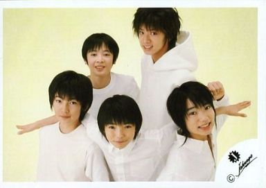 駿河屋 買取 ジャニーズjr 集合 5人 横型 バストアップ 衣装白 センター薮 両手広げ 肩組み 背景黄 Ya Ya Yah 公式生写真 ジャニーズ