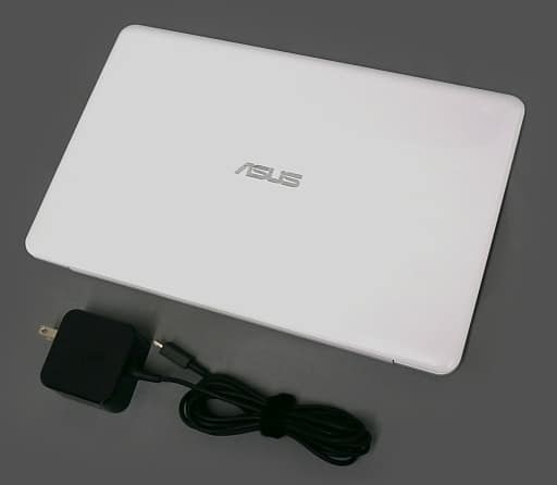 Wibdows10搭載ノートパソコン【ASUS】e202s