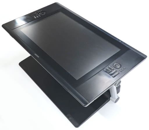 Wacom　液晶ペンタブレット Cintiq 24HD DTK-2400