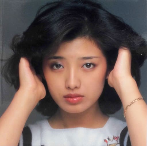 駿河屋 - 【買取】山口百恵 / MOMOE PREMIUM update(邦楽) 駿河屋 - 【買取】山口百恵 / MOMOE PREMIUM update(邦楽)