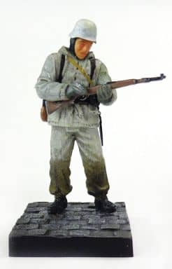 駿河屋 -<中古>008. 冬季装備兵士(ライフル弾込め 「1/35 コンバット