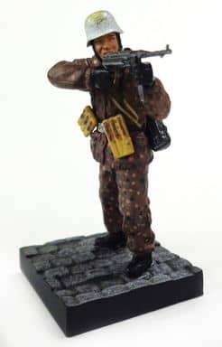 駿河屋 -<中古>【シークレット1】009. 迷彩服着用の兵士 「1/35