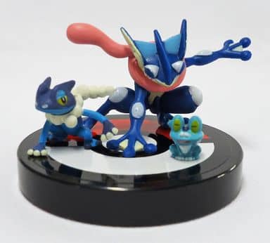 駿河屋 中古 ケロマツ進化セット ケロマツ ゲコガシラ ゲッコウガ 立体ポケモン図鑑xy02 トレーディングフィギュア