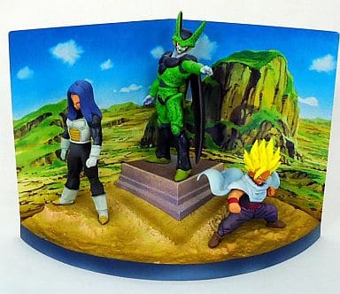 ドラゴンボール DVD 初回購入限定 ジオラマ 孫悟飯 トランクス セル 完全体