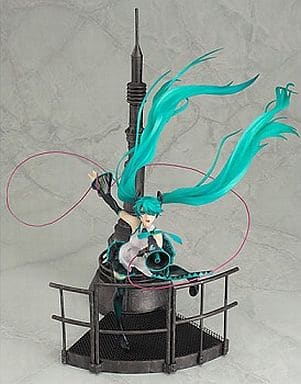 初音ミク 恋は戦争ver. (1/8スケール PVC製塗装済み完成品)