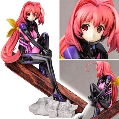 マブラヴ オルタネイティヴ 鑑純夏 (1/7スケール PVC塗装済み完成品)