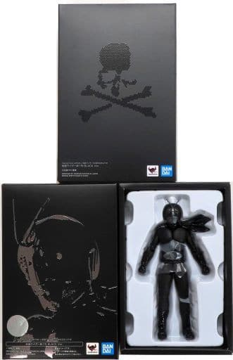 駿河屋 -<中古>S.H.Figuarts(真骨彫製法)仮面ライダー新1号 BLACK 駿河屋 -<中古>S.H.Figuarts(真骨彫製法)仮面ライダー新1号 BLACK