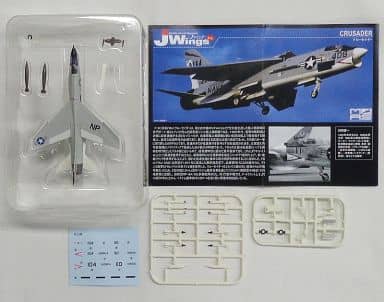 駿河屋 - 【買取】1/144 F-8E VF-211 Chrckmates 米軍機 「Jウイング