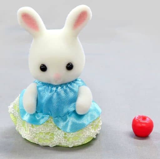 駿河屋 -<中古>1.しろウサギの赤ちゃんとリンゴ 「シルバニア