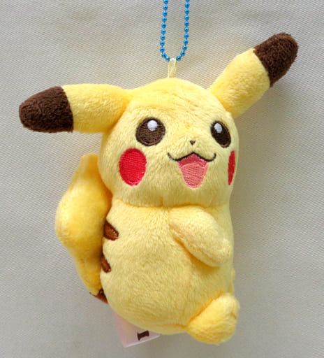 駿河屋 中古 ピカチュウ 横向き I Love Pikachu ボールチェーン付ぬいぐるみ 15 ポケットモンスターxy キーホルダー マスコット