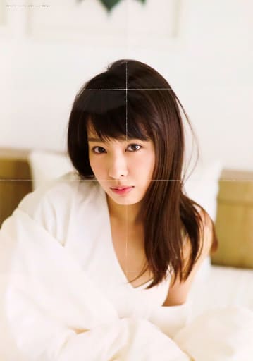 駿河屋 - 【買取】A2リバーシブルポスターB(八つ折) 山田菜々(衣装:白