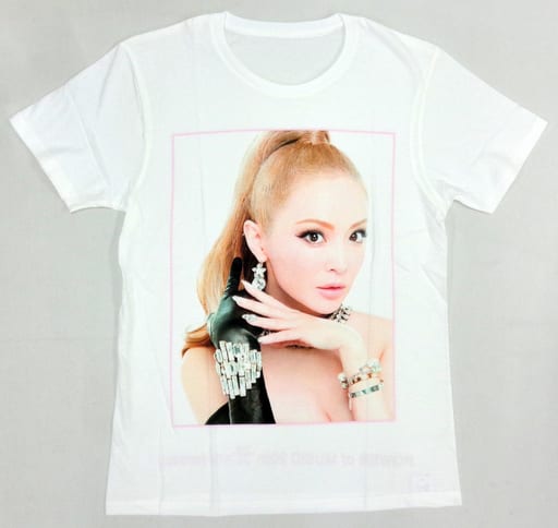 駿河屋 -<中古>浜崎あゆみ Tシャツ(黒ayuVer.) ホワイト Sサイズ