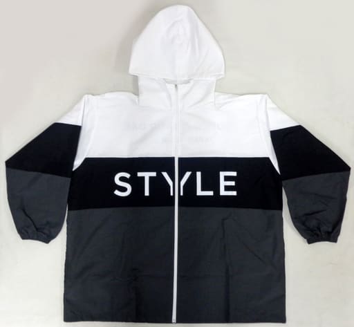 ウニョク ウィンドブレーカー ホワイト×ブラック×グレー 「SUPER JUNIOR-D&E JAPAN TOUR 2018~STYLE~」 武道館公演追加グッズ ウニョク ウィンドブレーカー ホワイト×ブラック×グレー 「SUPER JUNIOR-D&E JAPAN TOUR 2018~STYLE~」 武道館公演追加グッズ