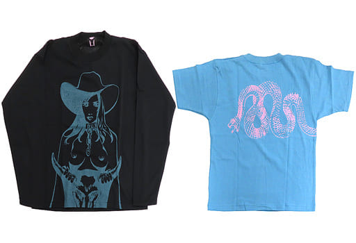 ロゴ(大暮維人イラスト) Tシャツ&インナーシャツ(2枚セット) ブラック/ライトブルー ウルトラジャンプ懸賞当選品 ロゴ(大暮維人イラスト) Tシャツ&インナーシャツ(2枚セット) ブラック/ライトブルー ウルトラジャンプ懸賞当選品