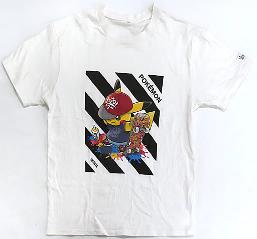 駿河屋 -<中古>ピカチュウ(スケボー) Tシャツ ホワイト Mサイズ