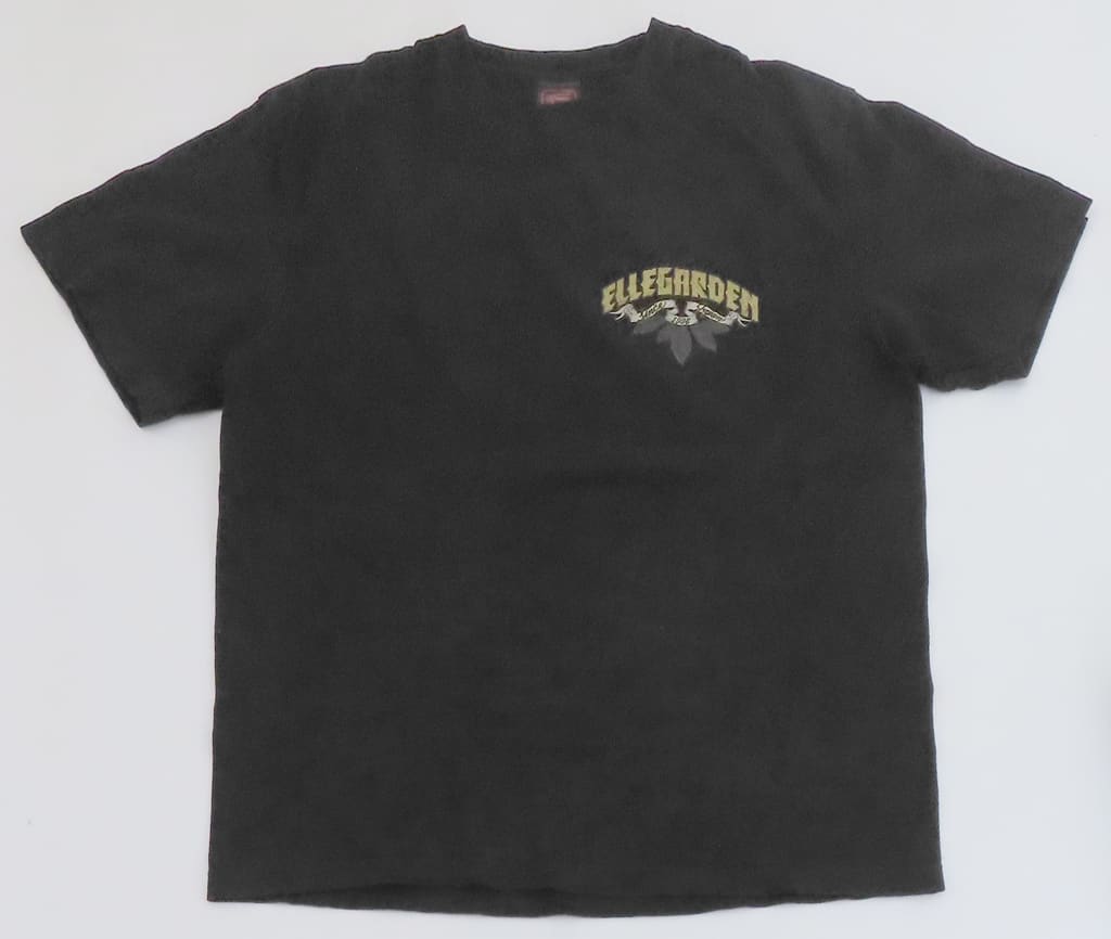 新品】 ELLEGARDEN 宝物TシャツXLサイズ Tシャツ/カットソー(半袖/袖 新品】 ELLEGARDEN 宝物TシャツXLサイズ Tシャツ/カットソー(半袖/袖