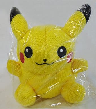 駿河屋 中古 ピカチュウ あみぐるみドール ポケットモンスター ポケモンセンター限定 ぬいぐるみ