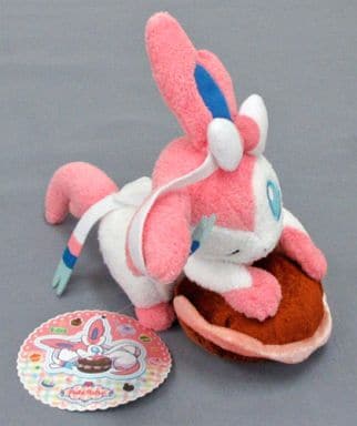 駿河屋 中古 ニンフィア ぬいぐるみ Pokepalre ポケットモンスター ポケモンセンター限定 ぬいぐるみ