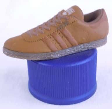 駿河屋 -<中古>No.8 TOBACCO 「PEPSI adidasスニーカーボトルキャップ