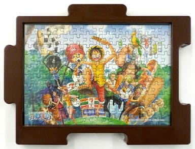 駿河屋 中古 完成品 ワンピース ミニパズル 150ピース セブンイレブン限定 専用フレーム付き パズル