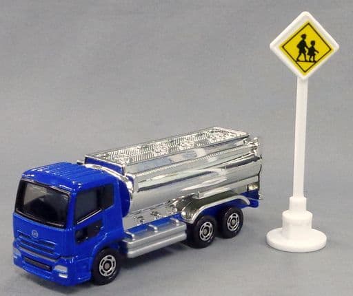 駿河屋 -<中古>3.UDトラックス クオン タンクローリー 「トミカ 標識