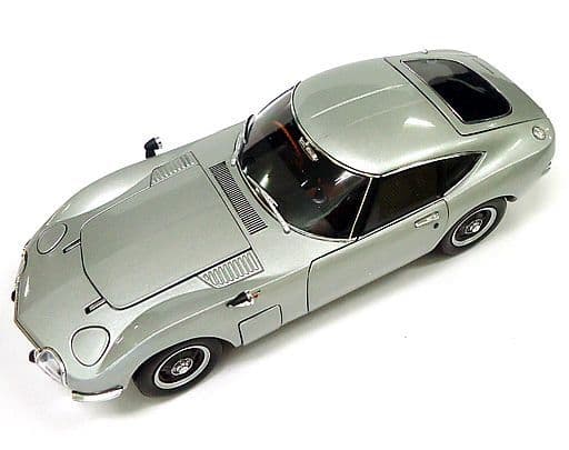 ミニカーEBBRO  トヨタ2000GT 1/24  シルバー