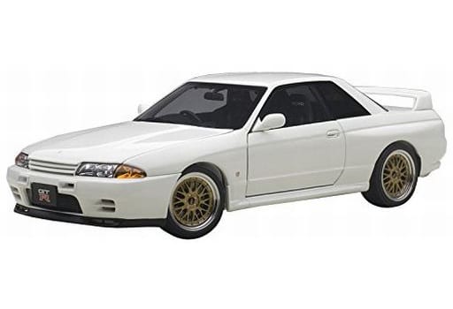 駿河屋 -<新品/中古>1/18 日産 スカイライン GT-R R32 V-Spec II