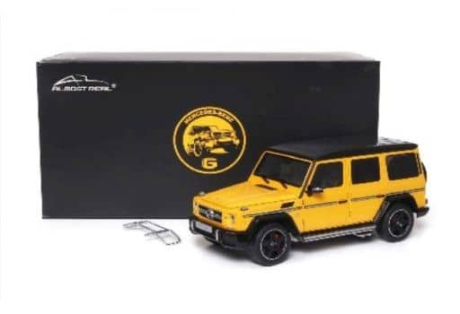 新品ミニカー 1/18 Mercedes-AMG G 63 W463 - 2017 Colour Edition