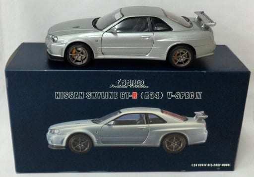 エブロ 日産 スカイライン GT-R (R34) V-SPECⅡ 1/24 ミニカー