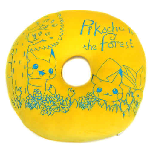 駿河屋 中古 ピカチュウ ナゾノクサ ヌイコグマ もちもちドーナツ型クッション Pikachu In The Forest ポケットモンスター ポケモンセンター限定 クッション 抱き枕 本体