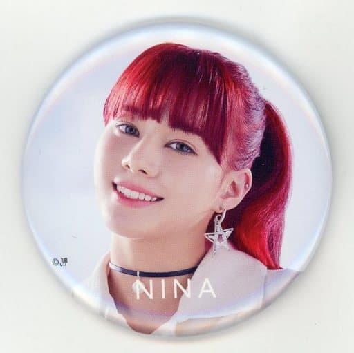 駿河屋 - 【買取】NINA(顔左向き/ポニーテール) ランダム缶バッジ ...