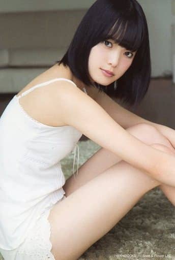 平手友梨奈(欅坂46) ポストカード 「UTB(アップトゥボーイ) 2017年12月号 vol.260」 ローチケHMV限定特典 平手友梨奈(欅坂46) ポストカード 「UTB(アップトゥボーイ) 2017年12月号 vol.260」 ローチケHMV限定特典