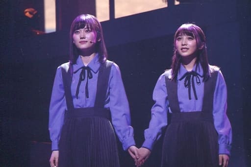 与田祐希&山下美月(乃木坂46) オリジナル舞台写真ポストカード 「Blu-ray/DVD BOX 舞台『ザンビ』」 会場予約特典