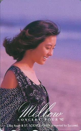 駿河屋 -<中古>中山美穂「Mellow CONCERT TOUR '92」（テレホンカード）