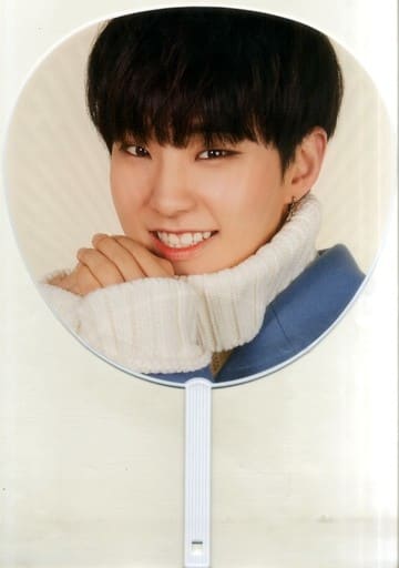駿河屋 -<中古>ホシ(SEVENTEEN) うちわ 「'17 JAPAN CONCERT Say the 駿河屋 -<中古>ホシ(SEVENTEEN) うちわ 「'17 JAPAN CONCERT Say the