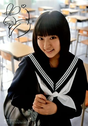 駿河屋 - 【買取】悠木碧/上半身・衣装制服・黒・白・鞄肩掛け・印刷