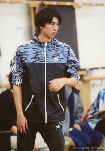 駿河屋 中古 井阪郁巳 忍足侑士 膝上 衣装黒 青 目線右 左手上げ 私服ショット ミュージカル テニスの王子様 Team Live Hyotei 来場者特典ランダムブロマイド 2 5次元ミュージカル 駿河屋 中古 井阪郁巳 忍足侑士 膝上 衣装黒 青 目線右 左手上げ 私服ショット ミュージカル テニスの王子様 Team Live Hyotei 来場者特典ランダムブロマイド 2 5次元ミュージカル
