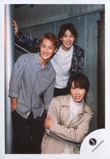 SnowMan 渡辺翔太 宮舘涼太 岩本照 集合 公式写真 jr - アイドル SnowMan 渡辺翔太 宮舘涼太 岩本照 集合 公式写真 jr - アイドル