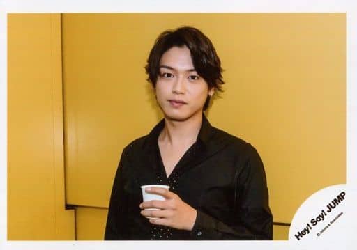 駿河屋 -<中古>Hey!Say!JUMP/高木雄也/横型・バストアップ・衣装黒 駿河屋 -<中古>Hey!Say!JUMP/高木雄也/横型・バストアップ・衣装黒
