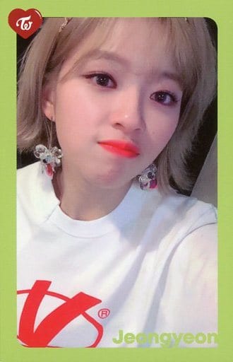 駿河屋 -<中古>TWICE/ジョンヨン/枠左上ハート「TW」/5TH MINI ALBUM