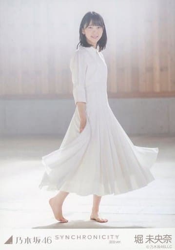 駿河屋 中古 堀未央奈 全身 Synchronicity シンクロニシティ 選抜ver Webshop 限定個別生写真 乃木坂46