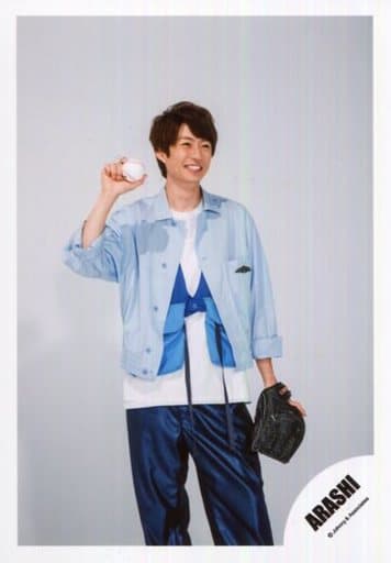 駿河屋 -<中古>嵐/相葉雅紀/膝上・衣装水色白紺・右手ボール・左手