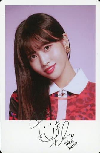 駿河屋 中古 Twice モモ 白枠 カード下部印刷サイン入り Cd Yes Or Yes 予約特典トレカ アイドル