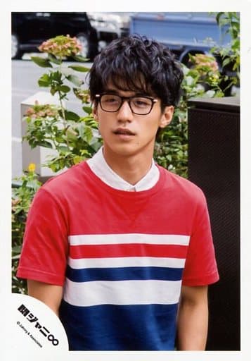 駿河屋 中古 関ジャニ 錦戸亮 上半身 衣装赤白青 両手下 目線左 眼鏡 公式生写真 男性生写真 駿河屋 中古 関ジャニ 錦戸亮 上半身 衣装赤白青 両手下 目線左 眼鏡 公式生写真 男性生写真