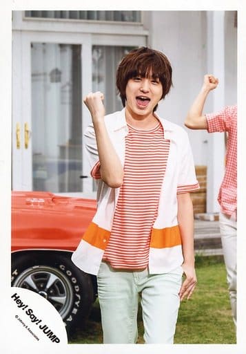 駿河屋 中古 Hey Say Jump 伊野尾慧 膝上 衣装白 オレンジ 右手グー 口開き 背景車 キラキラ光れ Pv撮影オフショット 公式生写真 男性生写真 駿河屋 中古 Hey Say Jump 伊野尾慧 膝上 衣装白 オレンジ 右手グー 口開き 背景車 キラキラ光れ Pv撮影オフショット 公式生写真 男性生写真