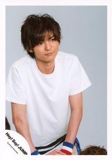 駿河屋 中古 Hey Say Jump 薮宏太 上半身 Tシャツ白 両手下 口閉じ 目線右 左寄り Jumping Car ジャケ写 撮影オフショット 公式生写真 Hey Say Jump