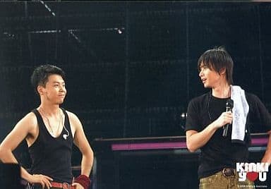 駿河屋 -<中古>KinKi Kids/堂本剛・堂本光一/横型・ライブフォト・衣装