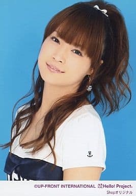 駿河屋 -<中古>モーニング娘/亀井絵里/バストアップ・衣装白紺・口閉じ
